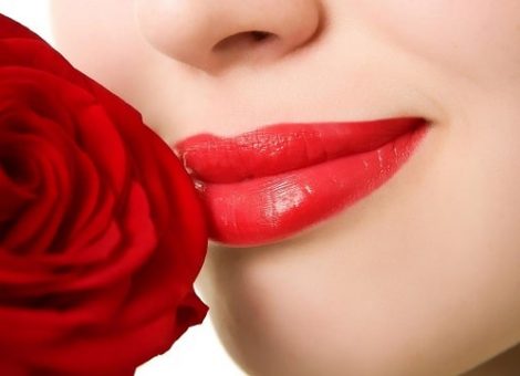 برجسته-کردن-لب